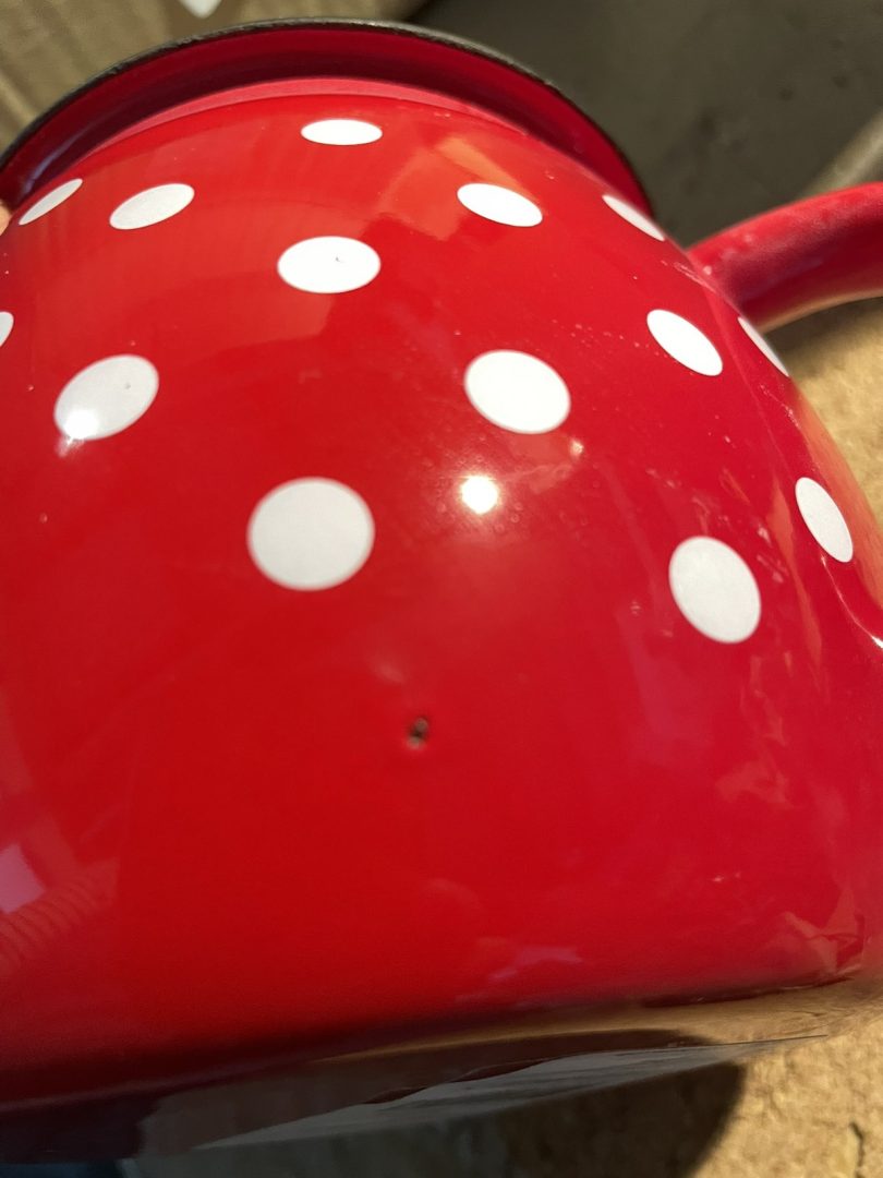 Emajliran čajnik Polka dot v RDEČI barvi 1L Isabelle Rose - Z NAPAKO - slika 7